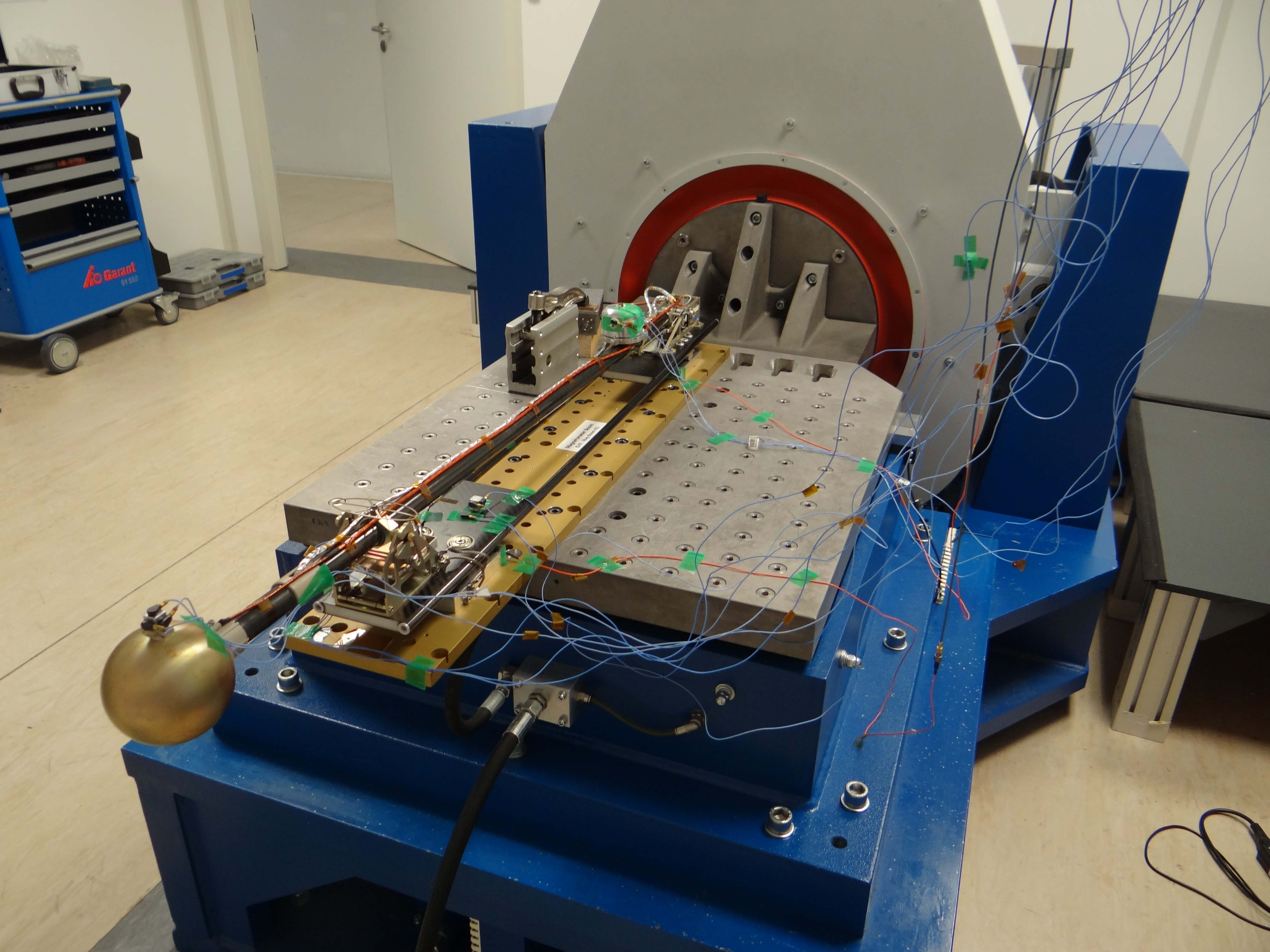 FGM COMPLIMENT Vibration Tests