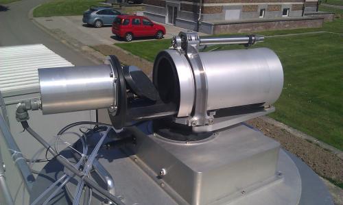First-generation solar tracker